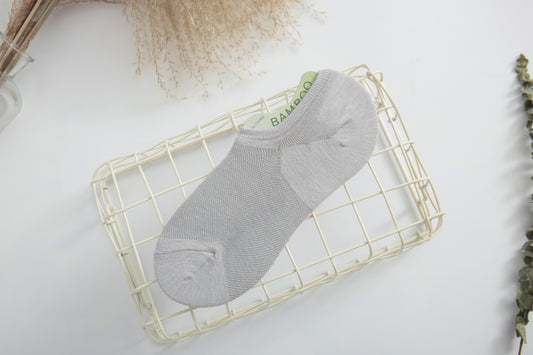 Quick Dry Anti Bacterial Bamboo No Show Socks - White